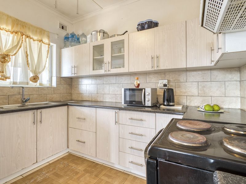 Charming and Well-Maintained Family Home with Income Potential - Photo 6