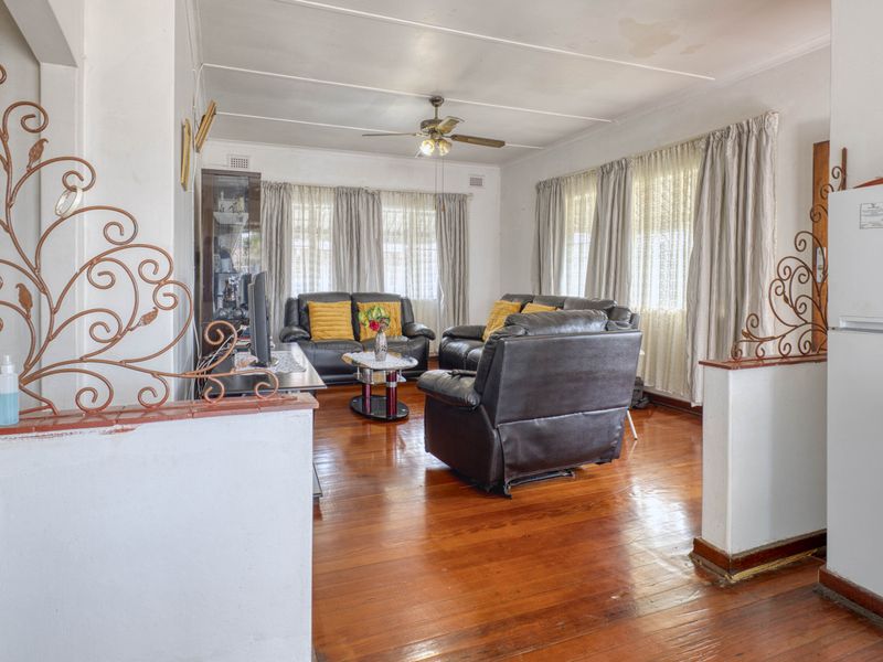 Charming and Well-Maintained Family Home with Income Potential - Photo 4