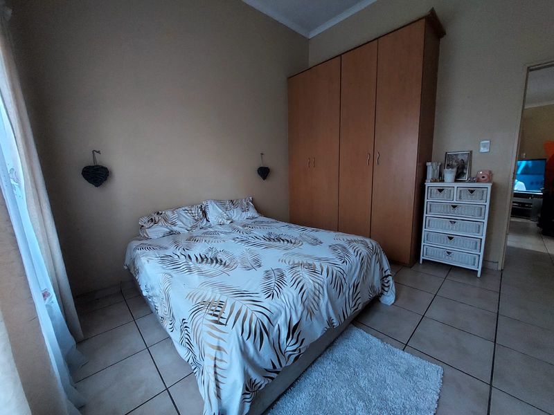 Spacious 3-Bedroom Family Home in Waterval East - Photo 10