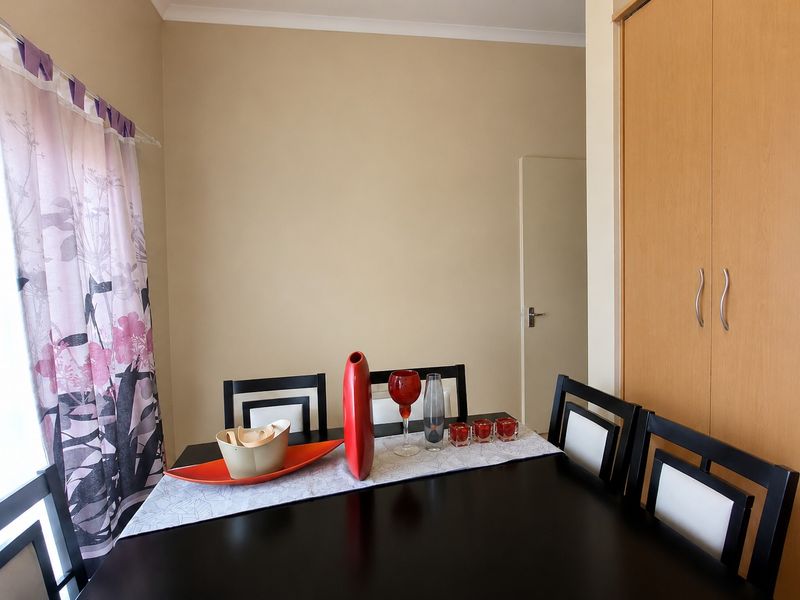 Spacious 3-Bedroom Family Home in Waterval East - Photo 7