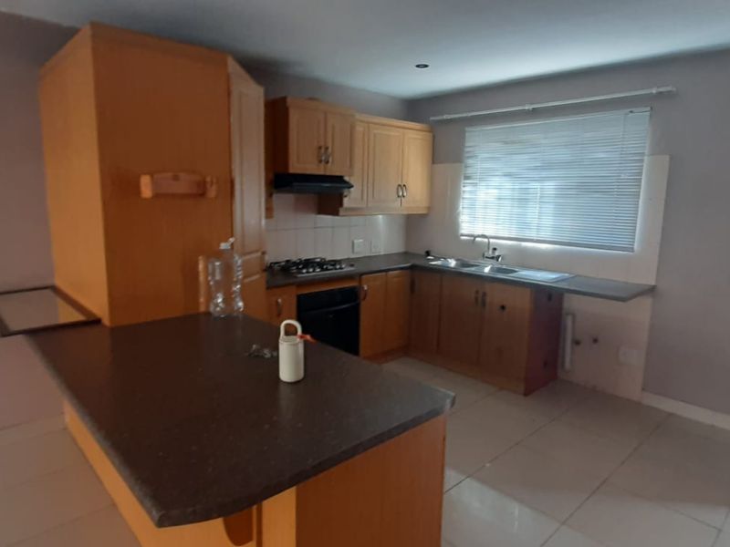 Spacious 2 Bedroom Duplex To Rent in Gezina only R7,900 per Month - Photo 5