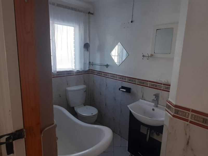 Spacious 2 Bedroom Duplex To Rent in Gezina only R7,900 per Month - Photo 8