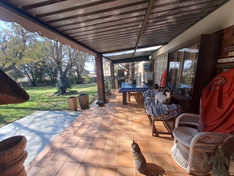 Exceptional Farming Opportunity with Breathtaking Suikerbos, River and Mountain Views - Photo 2