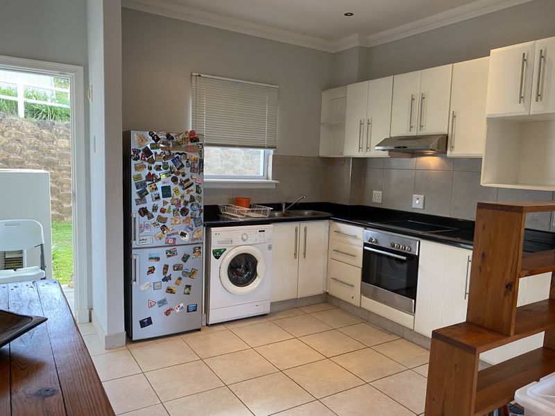 Garden Apartment - Photo 10