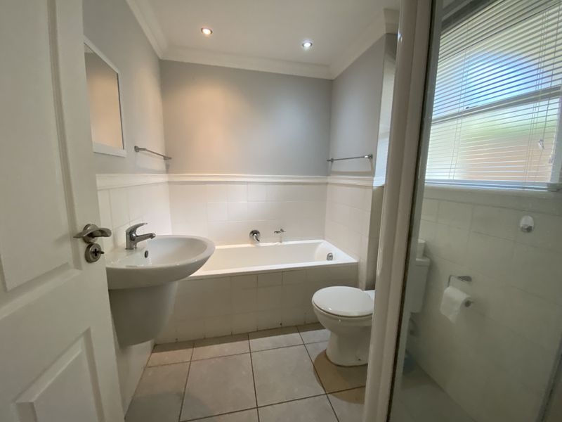 Garden Apartment - Photo 8