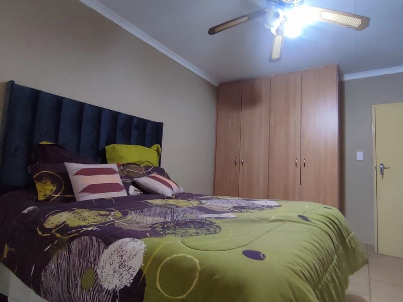Neat & Secure Simplex in a Well-Maintained Complex - Photo 7