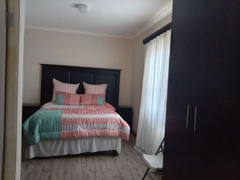 Charming 3-Bedroom Home at Riverwood - Photo 8