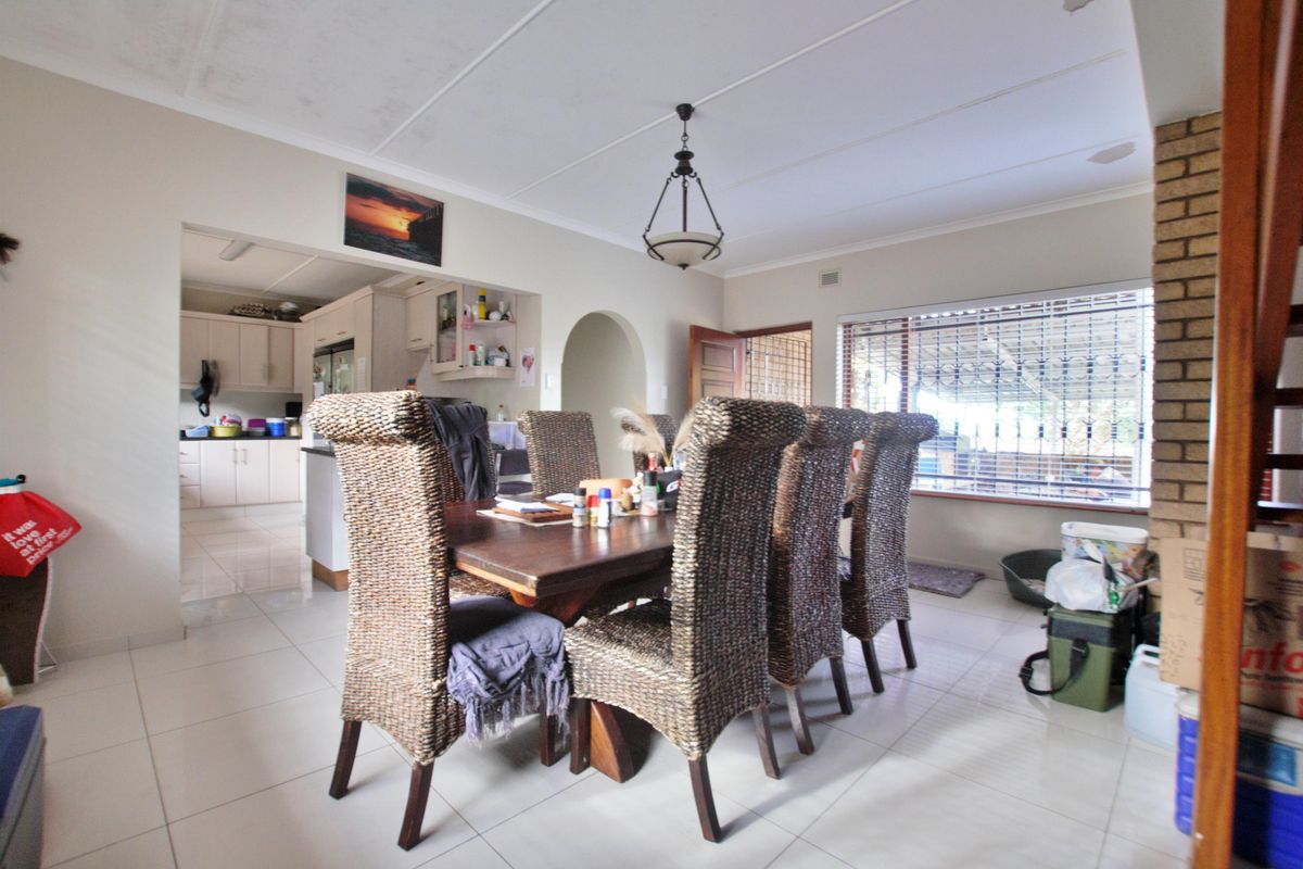 Prime Scottburgh South Property with Ocean Views - Photo 2
