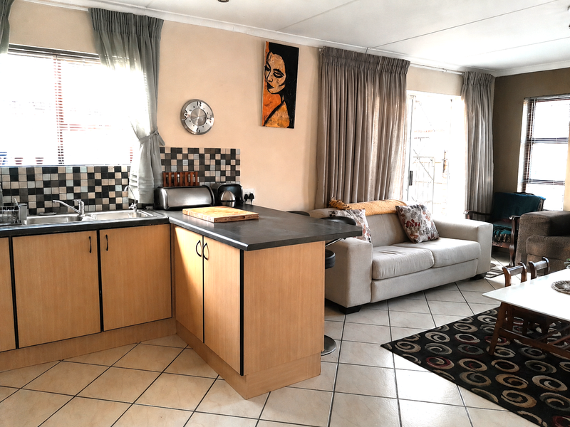 Ready to move in? - Photo 7