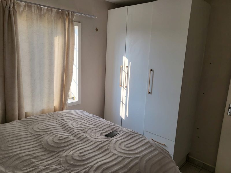 FOR SALE – BEAUTIFUL 2-BEDROOM CLUSTER IN SOUTH HILLS - Photo 7