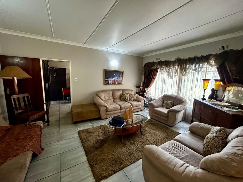 Prime Corner Home – Exceptional Value for Money - Photo 2