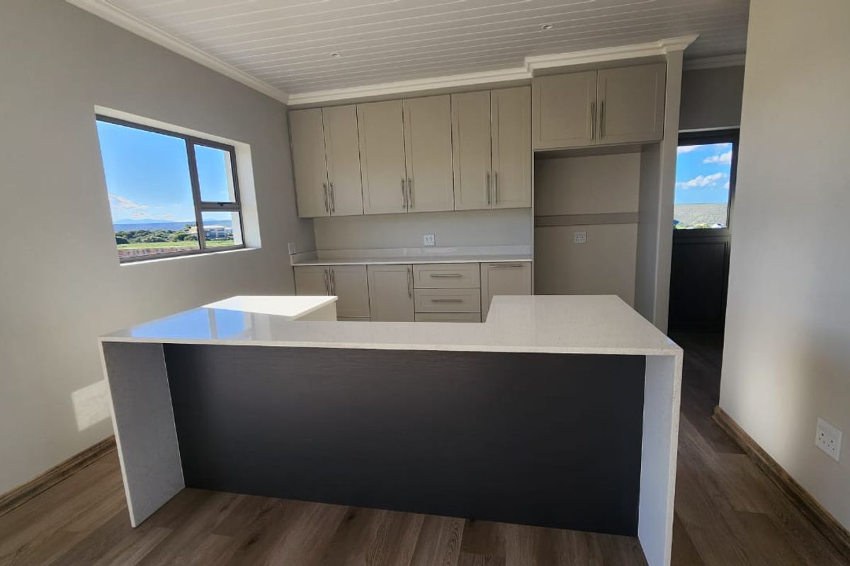 Move-In Ready 3 Bedroom House for Sale – Modern Finishes & No Transfer Duty - Photo 3