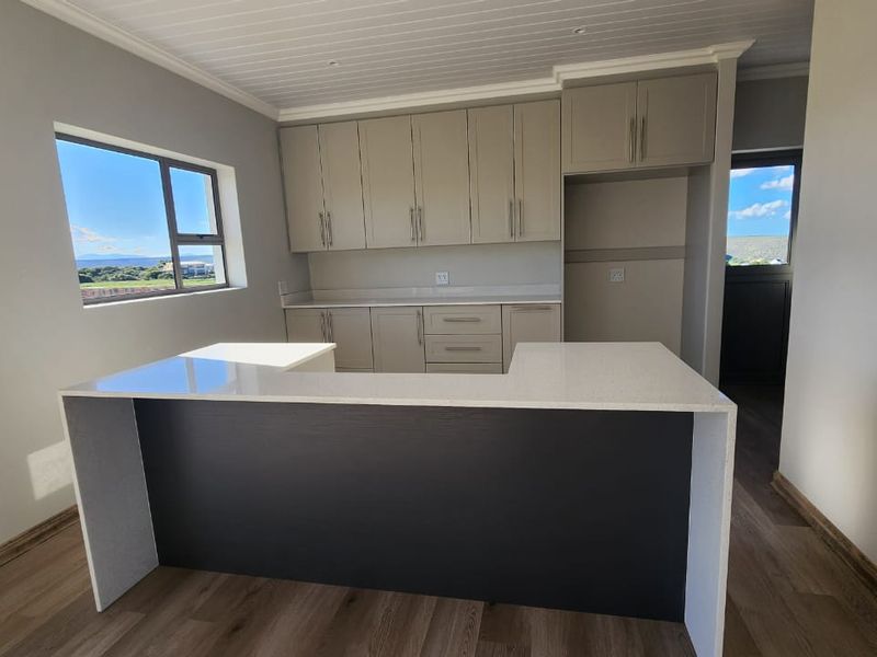 Move-In Ready 3 Bedroom House for Sale – Modern Finishes & No Transfer Duty - Photo 3