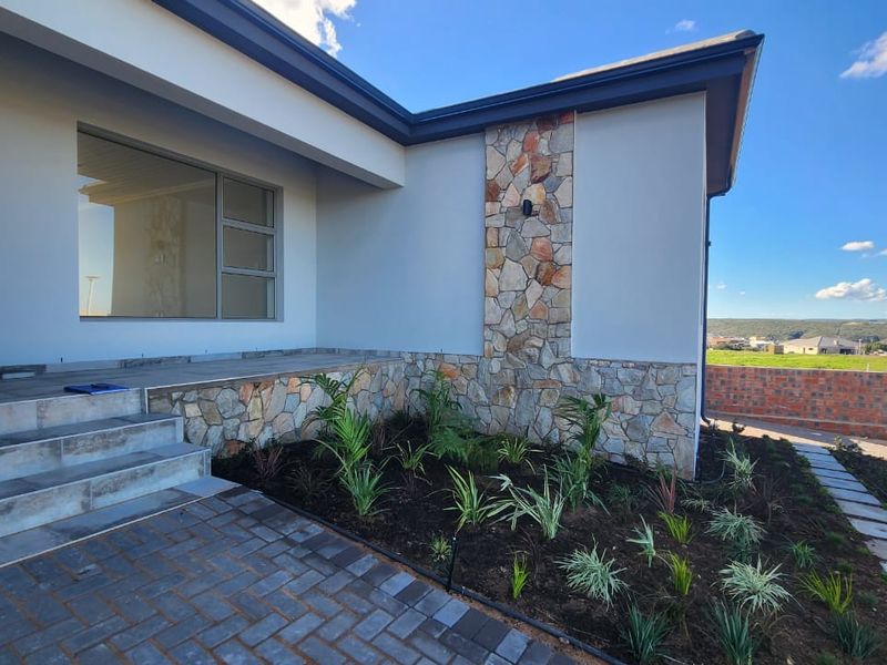 Move-In Ready 3 Bedroom House for Sale – Modern Finishes & No Transfer Duty - Photo 1