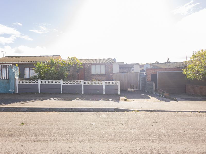 4 bedroom semi-detached home in Sarepta - Photo 1