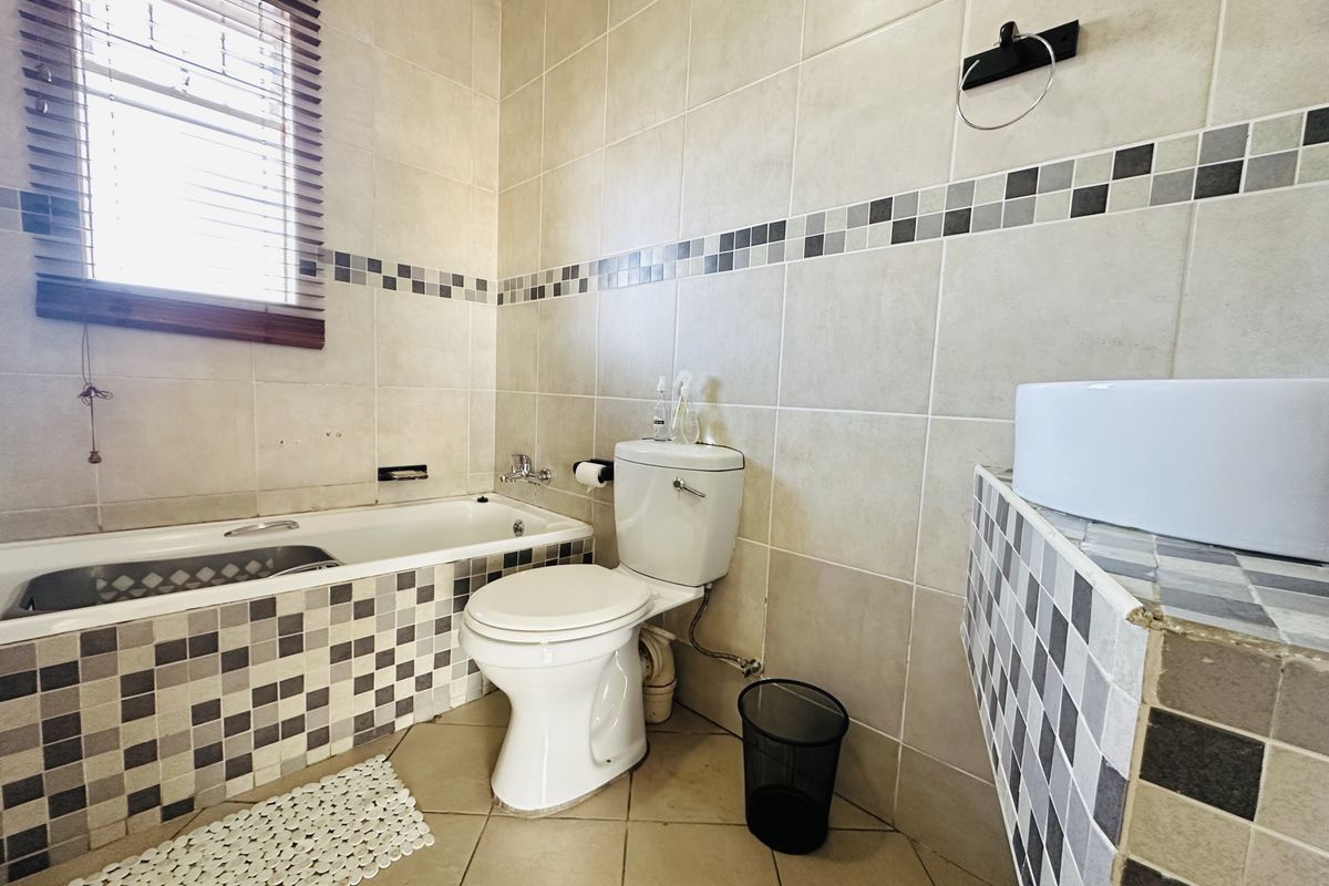 Spacious Ground Floor Unit with Private Garden & Built-in Braai - Photo 5