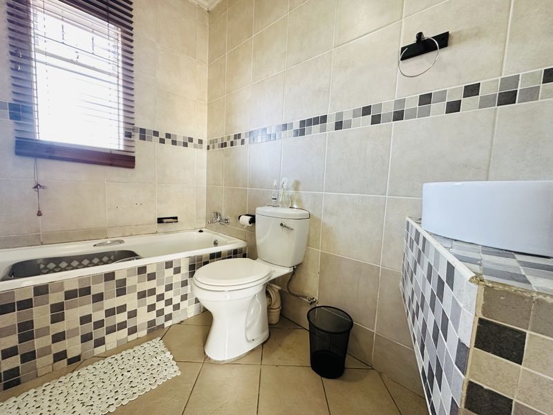 Spacious Ground Floor Unit with Private Garden & Built-in Braai - Photo 5