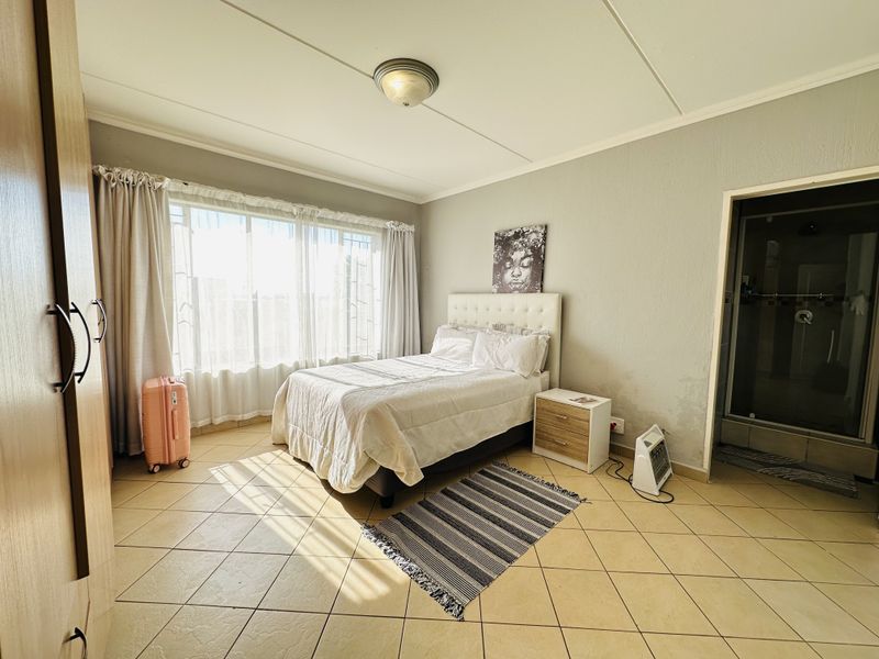 Spacious Ground Floor Unit with Private Garden & Built-in Braai - Photo 8