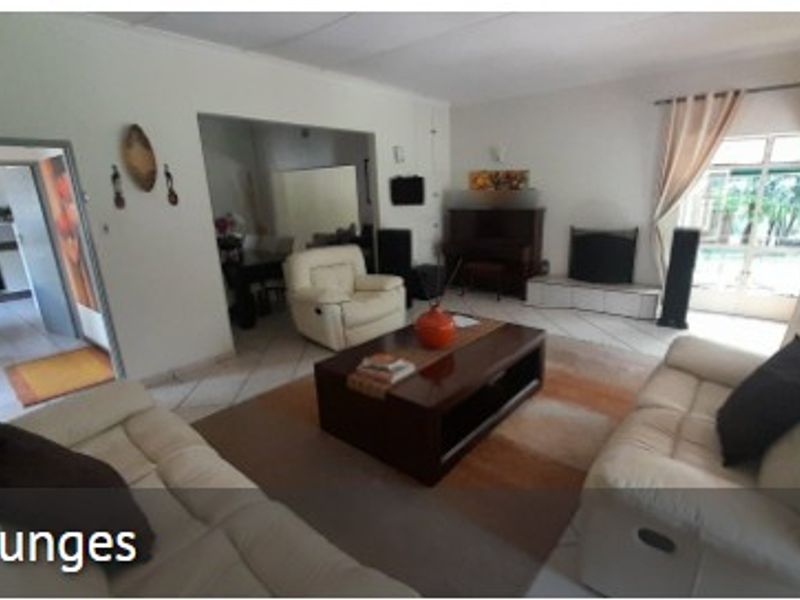 Spacious 4-Bedroom Home with Flatlet & Staff Accommodation – Ideal for Family Living & Investment - Photo 5
