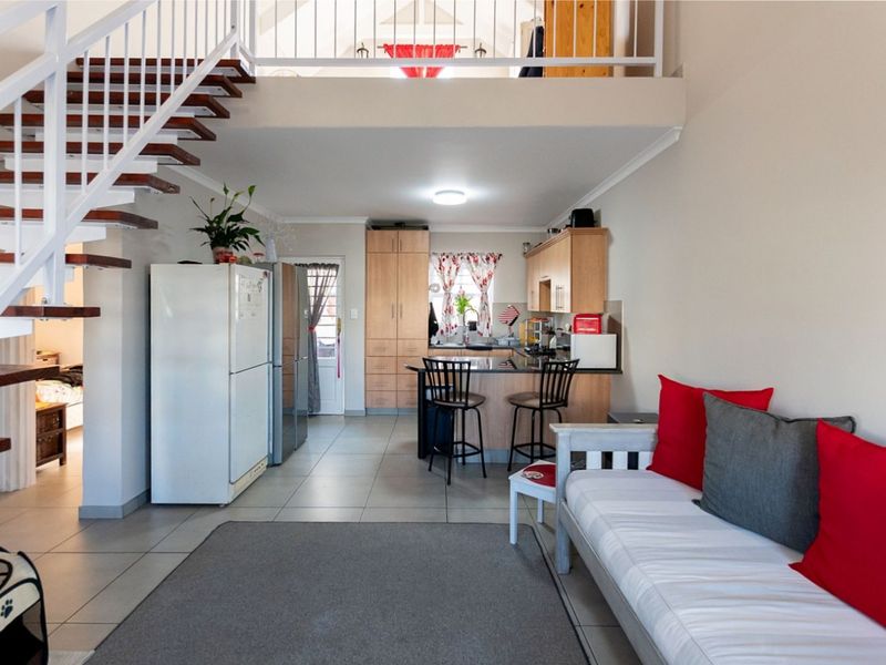 A 2 bedroom estate home with a loft area in popular Laguna Sands - Photo 3