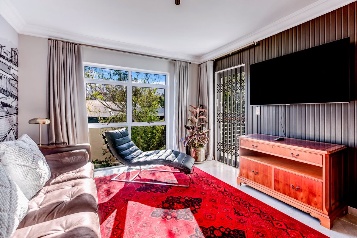Chic & Trendy Apartment - Photo 2