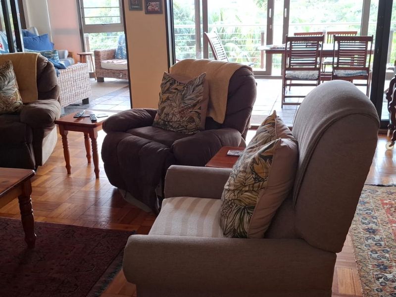 5 Bedroom Family Home with Pool, Guest Accommodation & Income Potential in Nahoon Beach - Photo 7