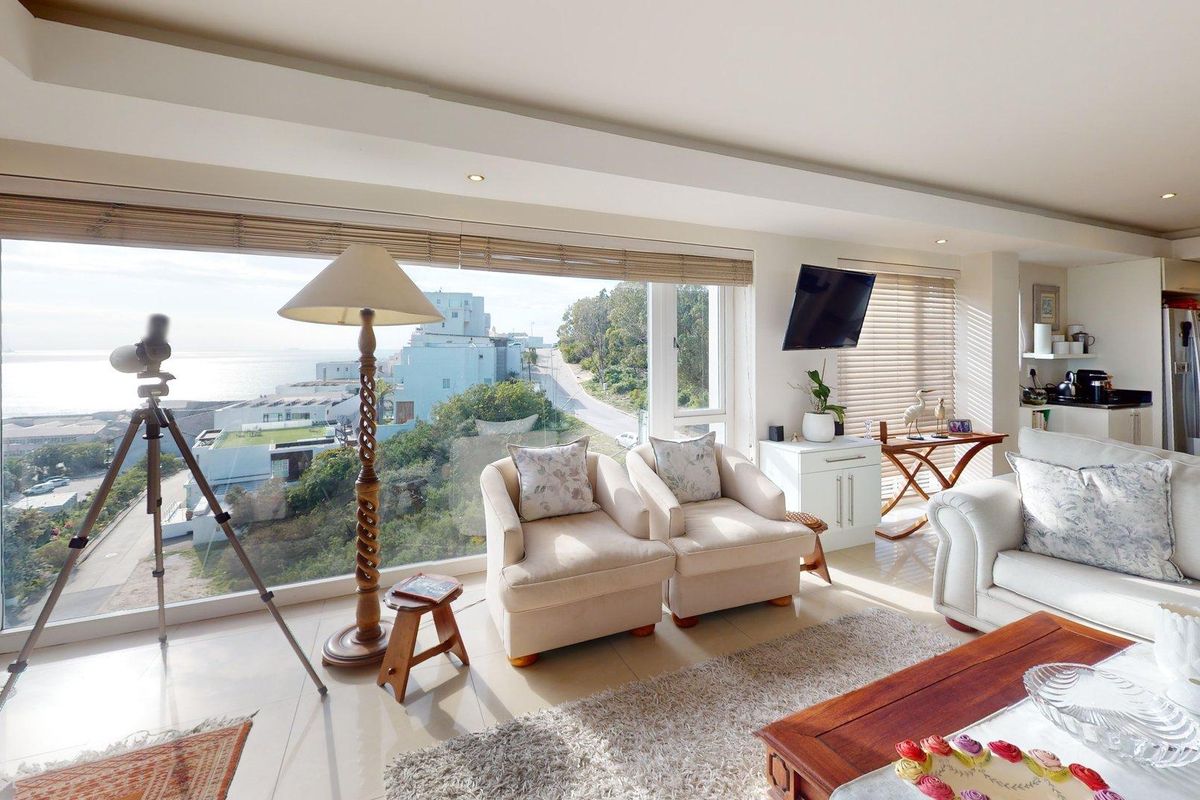 Luxury Penthouse with Unrivalled Ocean & Harbour Views - Photo 4