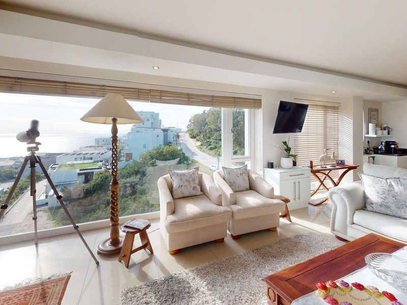 Luxury Penthouse with Unrivalled Ocean & Harbour Views - Photo 4