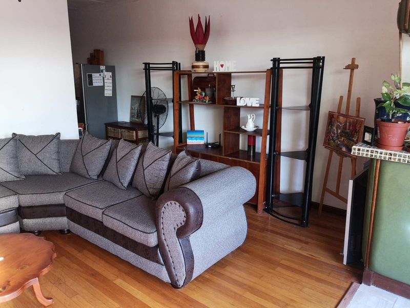 Comfortable Family Living with Excellent Potential in Popular Fairbridge Heights - Photo 10