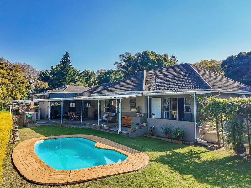 Charming Family Home with Elevated Views - Photo 4