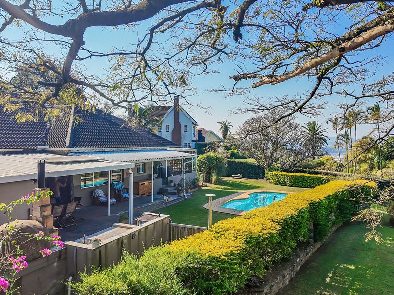 Charming Family Home with Elevated Views - Photo 2