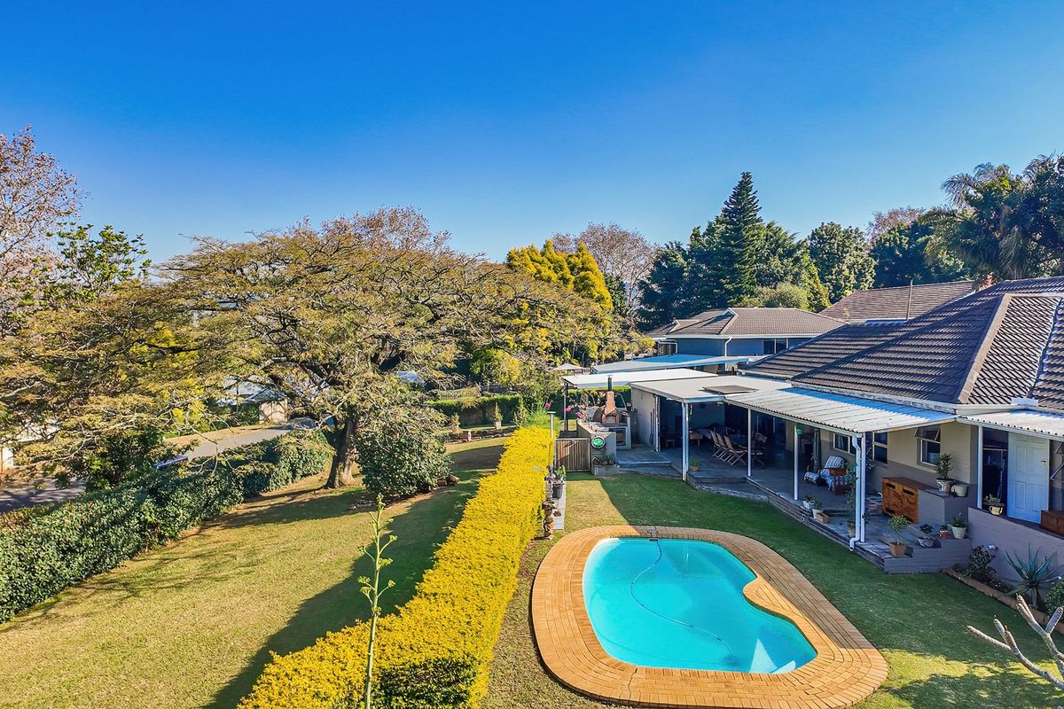 Charming Family Home with Elevated Views - Photo 3