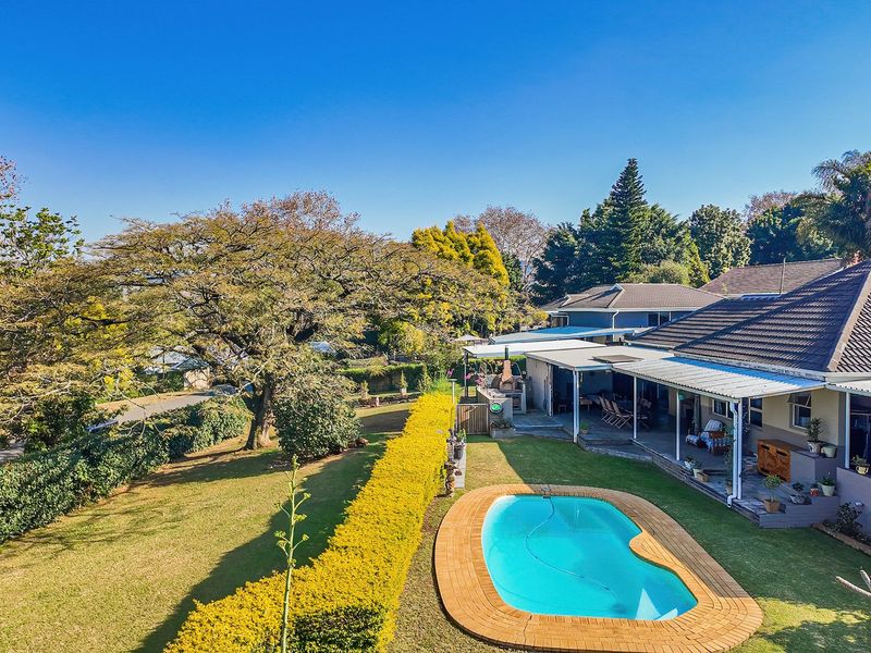 Charming Family Home with Elevated Views - Photo 3