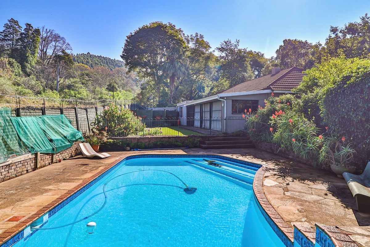 CHARMING HOME WITH 1 BEDROOM 1 FLAT - Photo 2