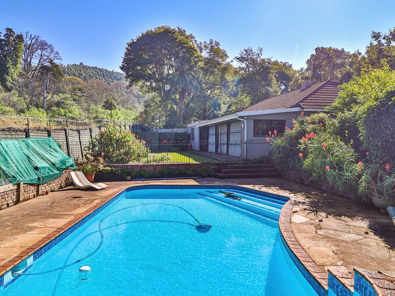 CHARMING HOME WITH 1 BEDROOM 1 FLAT - Photo 2