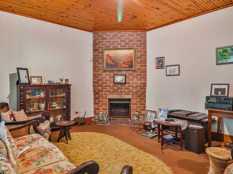 CHARMING HOME WITH 1 BEDROOM 1 FLAT - Photo 10