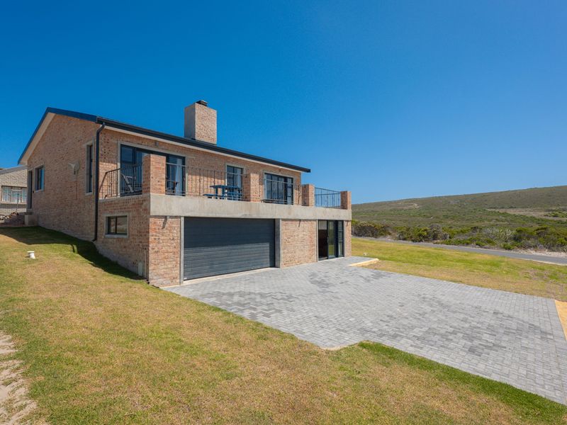 Modern Coastal Living in a Peaceful Agulhas Setting - Photo 2