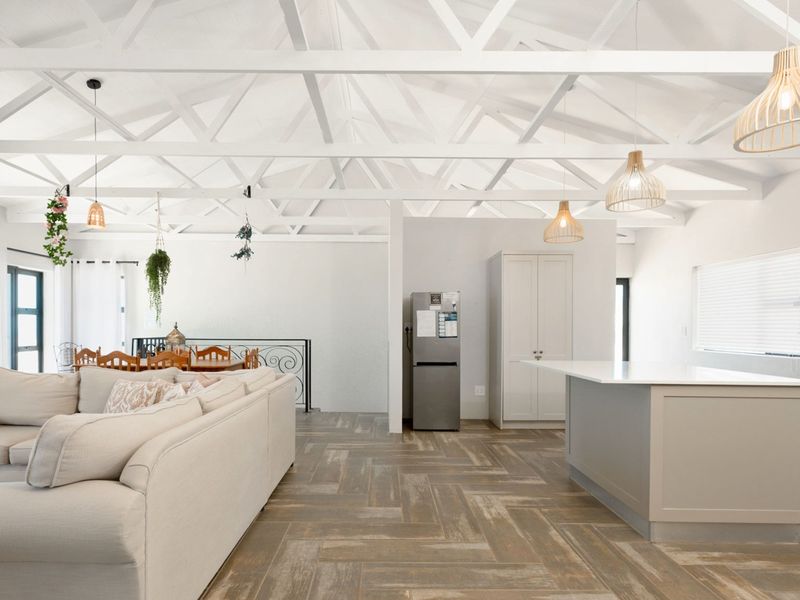 Modern Coastal Living in a Peaceful Agulhas Setting - Photo 4