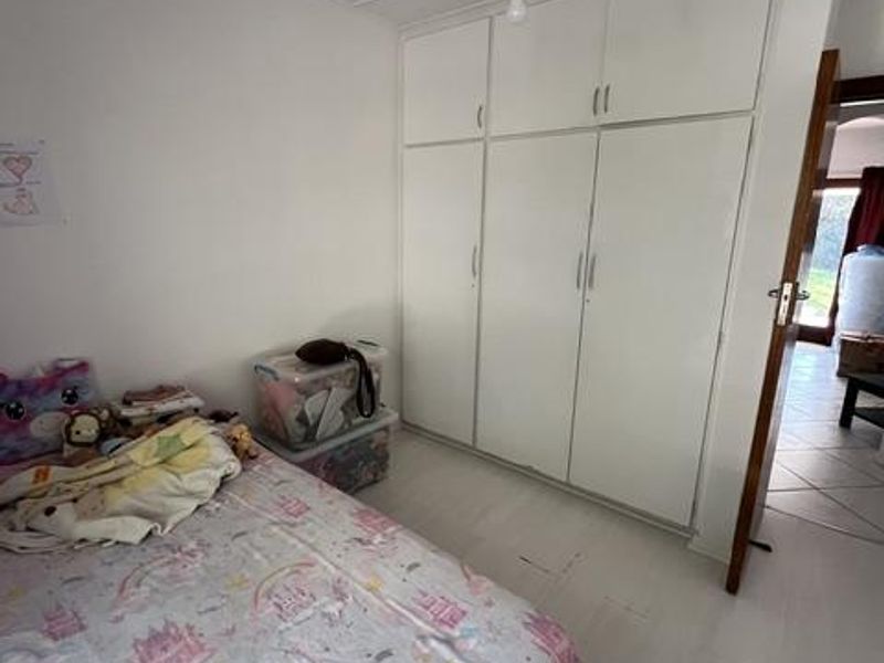 Spacious Family Home with Pool and Large Yard in Beacon Bay - Photo 10