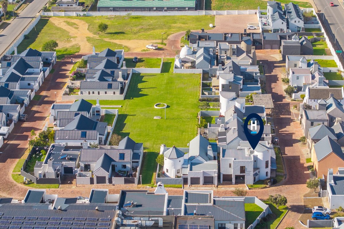 Big on Space, Big on Lifestyle- De Oude Arena Bredasdorp - Photo 2