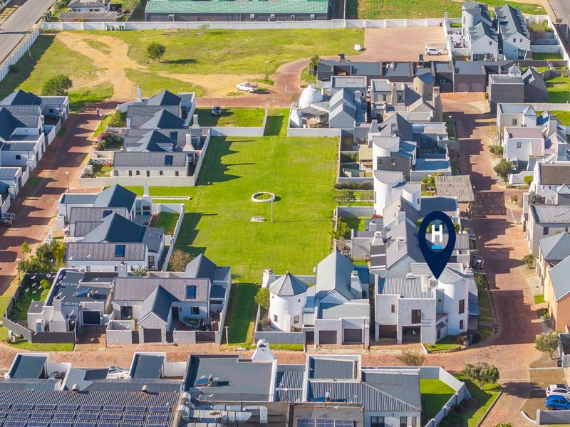 Big on Space, Big on Lifestyle- De Oude Arena Bredasdorp - Photo 2