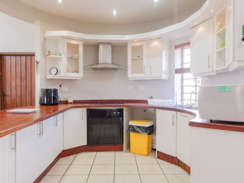 Big on Space, Big on Lifestyle- De Oude Arena Bredasdorp - Photo 8