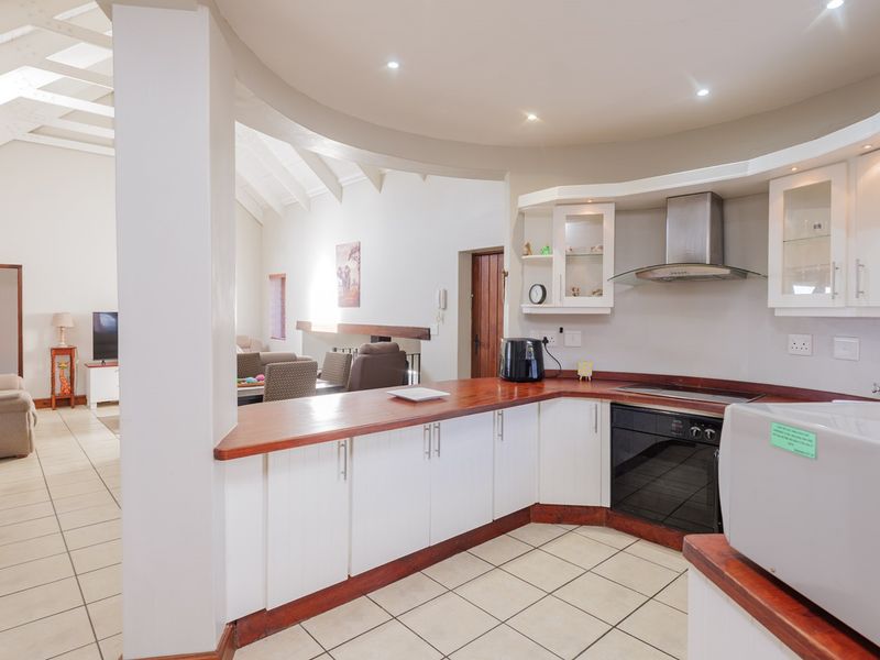 Big on Space, Big on Lifestyle- De Oude Arena Bredasdorp - Photo 9