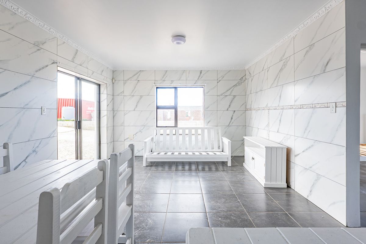 Affordable Long-Term Rental Unit in Struisbaai - Photo 4