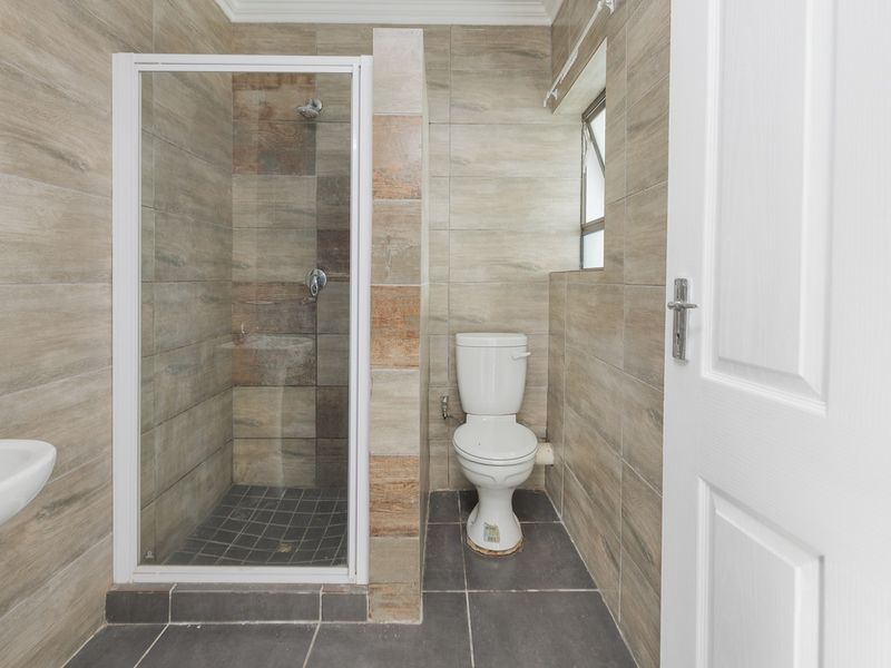 Affordable Long-Term Rental Unit in Struisbaai - Photo 7
