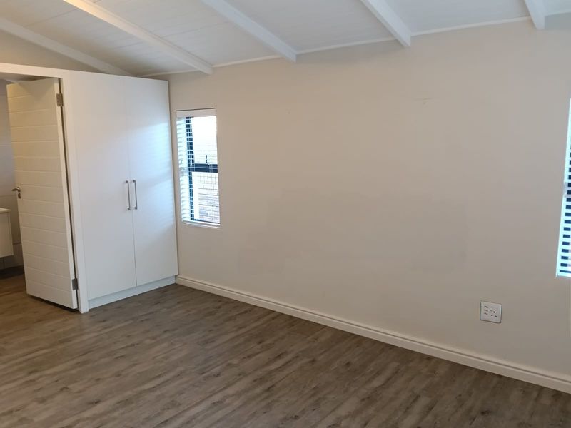 One bedroomed apartment to rent in central Onrus River, Hermanus - Photo 8