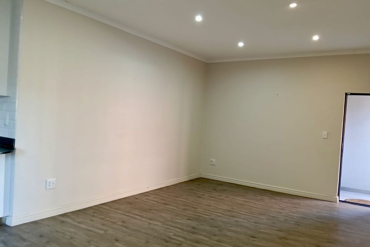 One bedroomed apartment to rent in central Onrus River, Hermanus - Photo 2