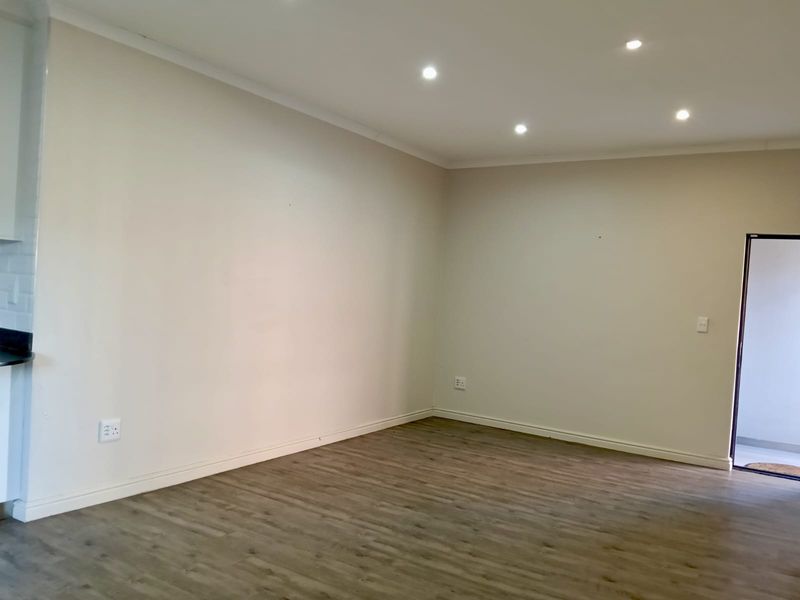One bedroomed apartment to rent in central Onrus River, Hermanus - Photo 2