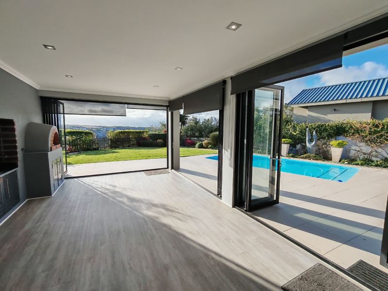 Invest Wisely:  Superior space at exceptional value per square metre - Photo 4