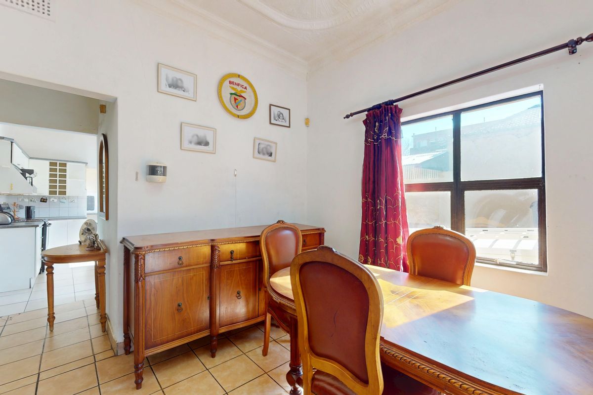House For Sale In Germiston - Photo 2